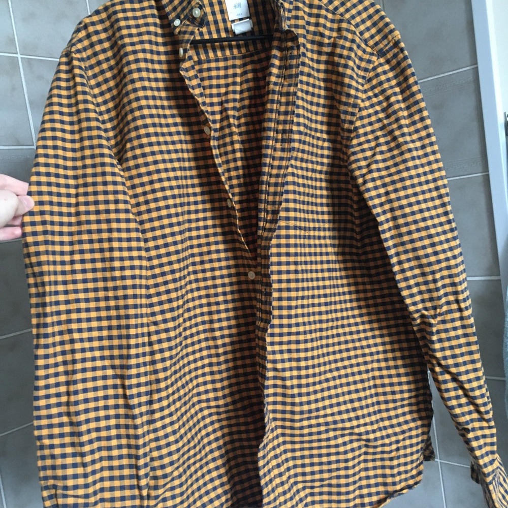 H&M orange button up